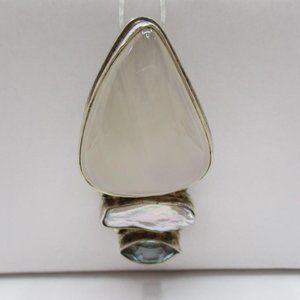 Lovely Rose Quartz Sterling Silver Pendant 925